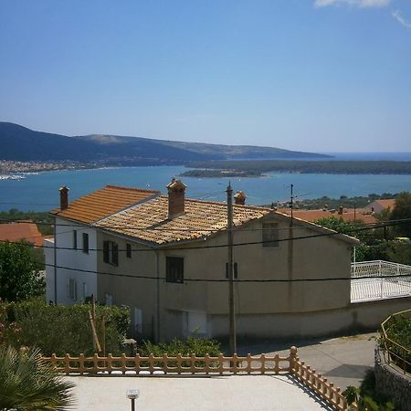 Apartments Luce Kornić Szoba fotó
