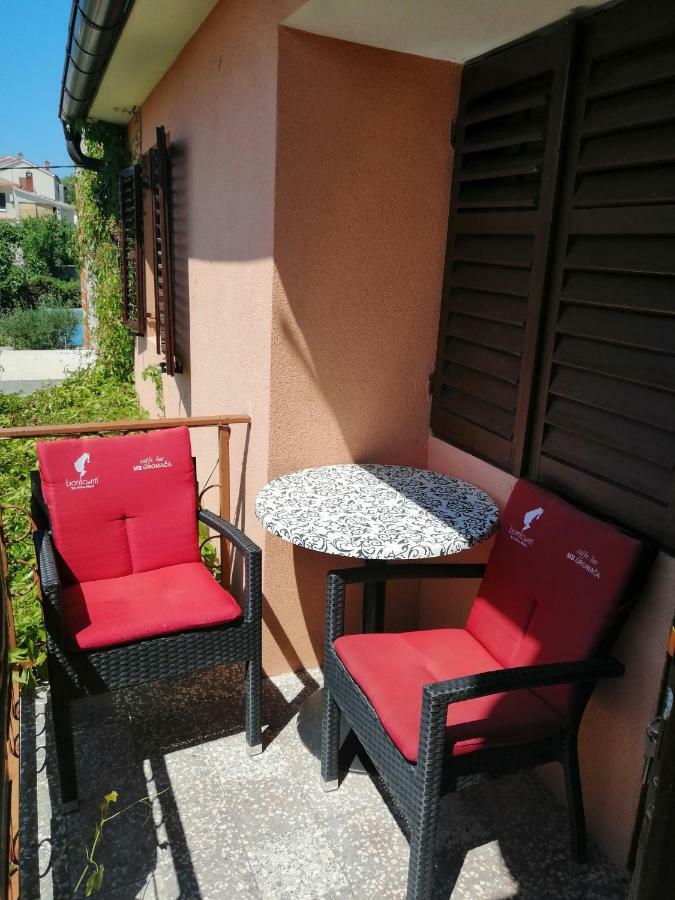 Apartments Luce Kornić Kültér fotó
